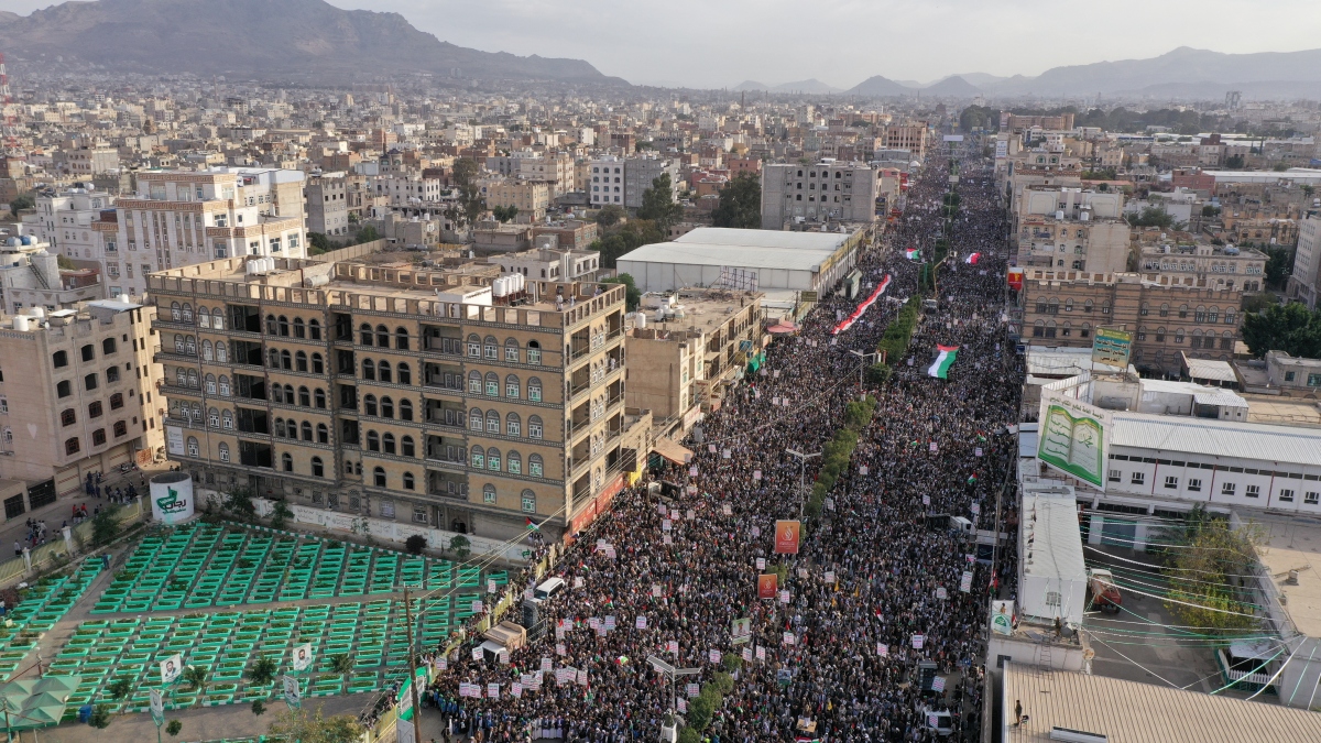 Sau cảnh báo gửi tới Israel, Houthi bắt giữ tàu chở hàng ở biển Đỏ